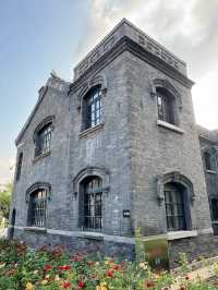 Former Residence of Zhang Xueliang 📚 
