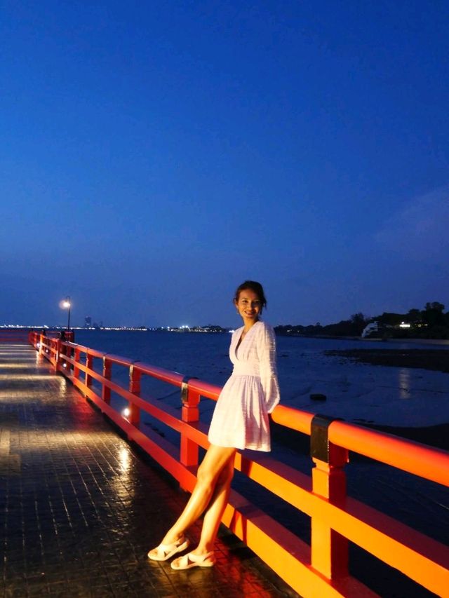 สะพานแดง ศรีราชา