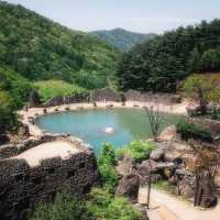Hadong: A Slow Traveler’s Paradise – Tea Fields, Timeless Houses & Mountain Spirits"** 🍵🏯 