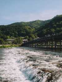 【嵐山・渡月橋】四季を感じる絶景と癒しの時間🌸🍁⛰️