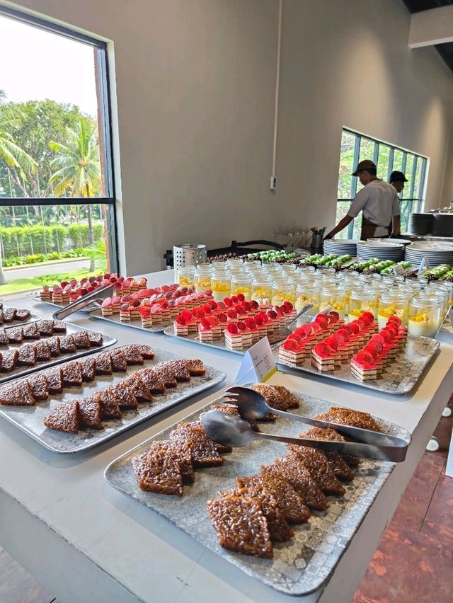 🌺 A Taste of Bali Beneath Grand CeilingsVenue: Bali International Convention Centre