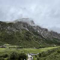  🌄 Gongga Lake (贡嘎错): A Gentle Trek with a Big Reward