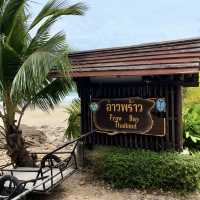 ピンクの海風と太陽に包まれる、Buzz Coco Clubで味わう非日常のサメット島時間🇹🇭