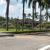 Pontianak Unveiled: Iconic Sights and Delicious Bites