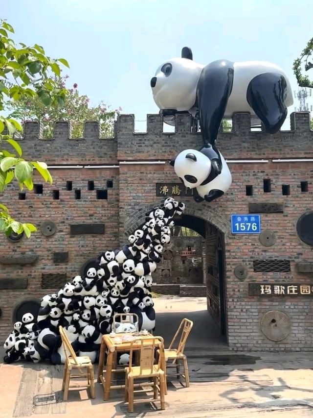 “Chengdu’s Climbing Panda: I Am Here”