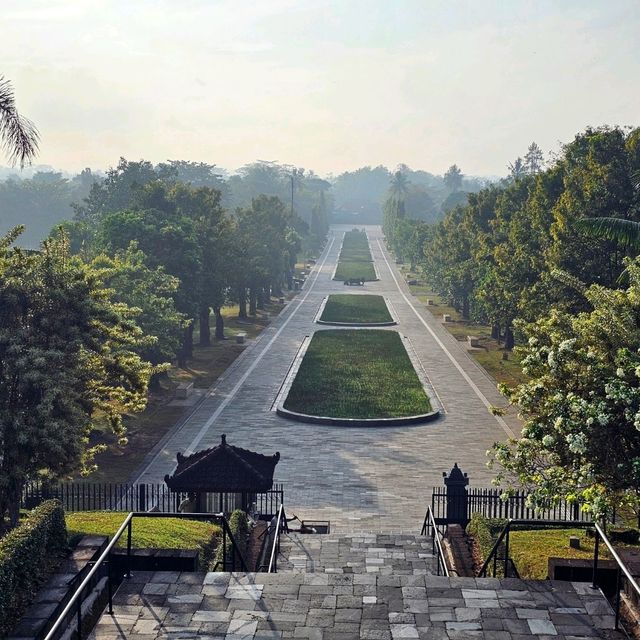 โบโรบูดูร์ Candi Borobudur 