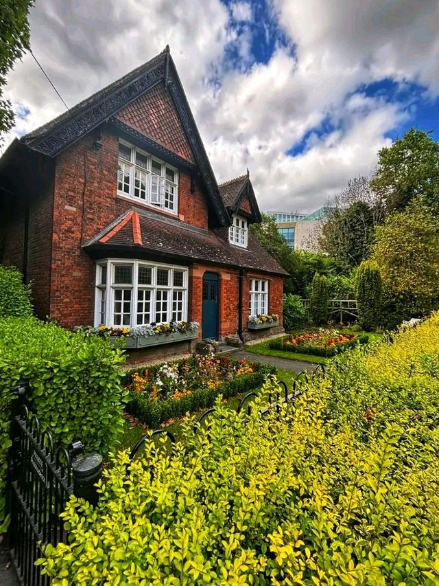 Iveagh Gardens – Dublin’s Secret Garden 🌿🇮🇪 Iveagh Gardens – Dublin’s Secret Garden 🌿🇮🇪