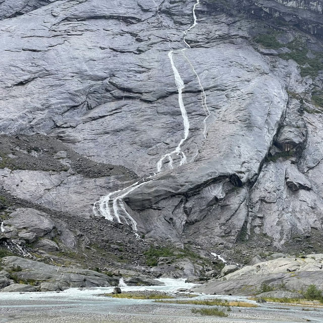 Nigardsbreen Glacier – A Frozen Wonder of Norway