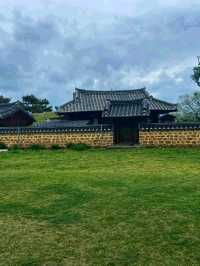 Cheomseongdae Observatory – Asia’s Oldest Star-Gazing Tower 🔭🌌