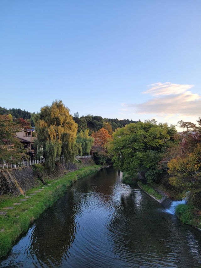 Toyama สวยเหมือนหลุดออกมาจากโปสการ์ด ✨
