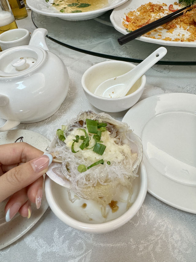 《西貢好吃不貴米芝蓮海鮮餐》 《西貢好吃不貴米芝蓮海鮮餐》