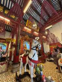 會安古鎮的會館群：宮廟煙火裡的鄉愁、信仰與文化延續