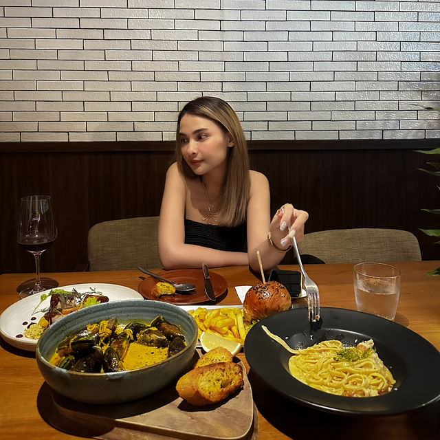 ร้านอาหารฟิวชันสุดชิคในหาดใหญ่ 🥩🥙🥂