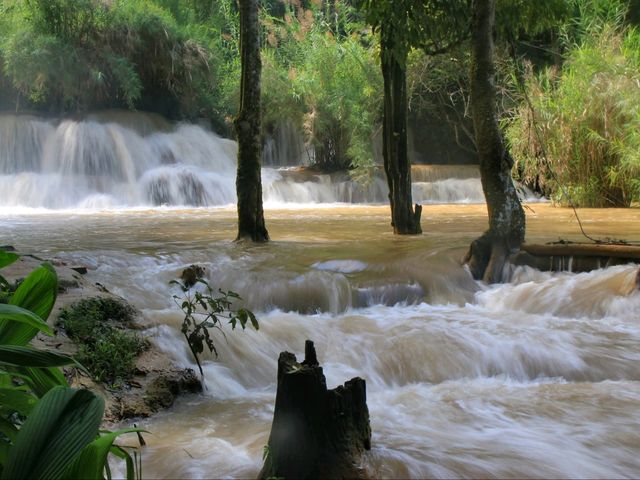 น้ำตกตาดกวางสี สปป.ลาว