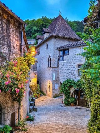 #hellohalloween
Saint-Cirq-Lapopie – The Most Romantic Village in France 🇫🇷🌸

Tucked away in the heart of southern France, Saint-Cirq-Lapopie is a fairytale village that captures the true romance of European small towns. 💕🏰 Perched on a cliff above the Lot River, this medieval gem enchants visitors with its stone houses, cobbled streets, and flower-filled balconies. 🌺

Wander through narrow lanes that seem frozen in time, visit charming art galleries, and enjoy riverside cafés offering stunning views. ☕🌿 As the sun sets over the valley, the golden light transforms the village into a magical dreamscape — pure French poetry. 🌅✨

For lovers of history, beauty, and tranquility, Saint-Cirq-Lapopie is one of Europe’s most romantic escapes — a place where time slows and hearts wander. 💞

#France #SaintCirqLapopie #RomanticTown #EuropeanCharm #travel #thingstodo #familytravel #couplestrip #staycation