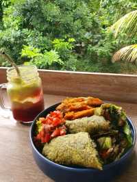 EXCELLENT VEGAN CAFÉ IN BALI.