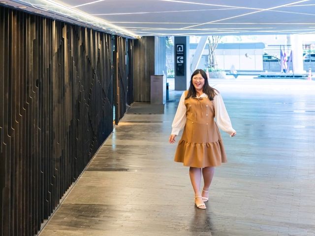 พักผ่อน กินดื่ม ชมวิวเมืองสุดอลังกลางสาธร