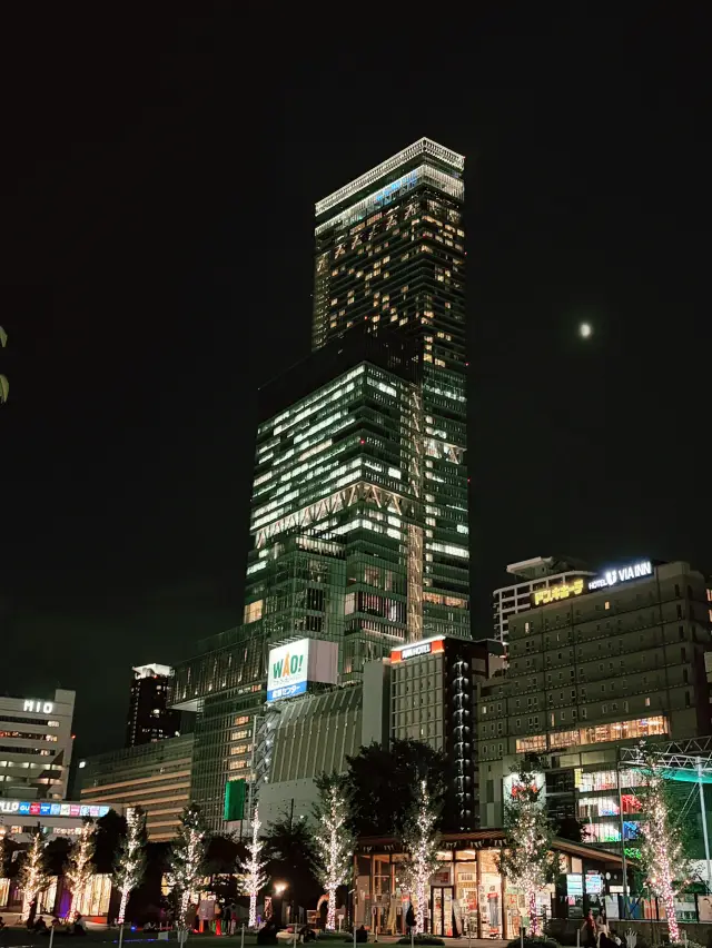 在雲之上俯瞰大阪：阿倍野HARUKAS 300展望台的極致夜景