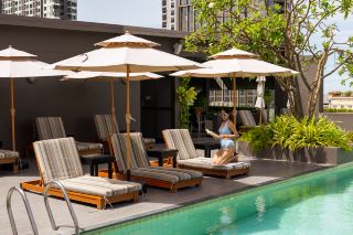 โรงแรมลับพัทยา เดินไปทะเลได้เลย 💦