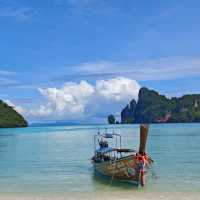 🌅 Wandering Phi Phi: A Slow Travel Escape