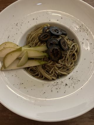 🇨🇭작은 마을의 아늑하고 독특한 레스토랑