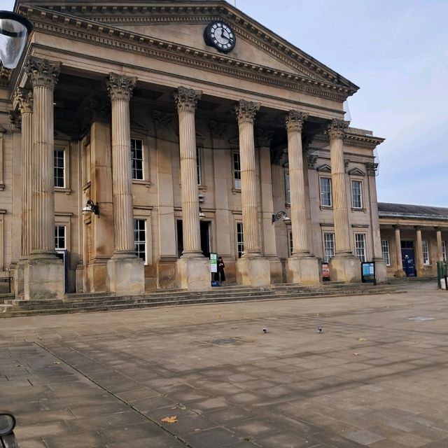 This is a train station? 