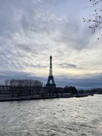 【パリ🇫🇷】節約派におすすめ！エッフェル塔を下から楽しむ3つの方法🗼