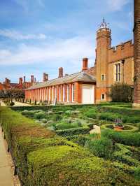 Hampton Court Palace: Royal Tales and Timeless Beauty