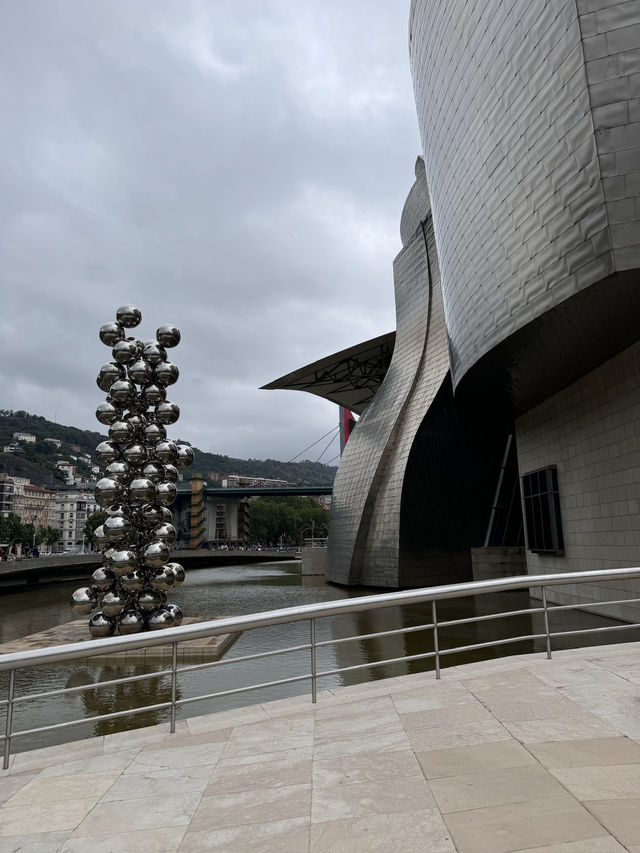 Guggenheim Bilbao Museum 🏙️
