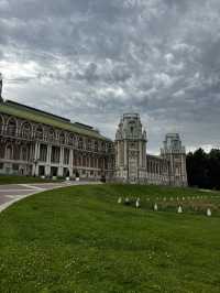  The Russian Versailles: A Walk Through Tsaritsyno  