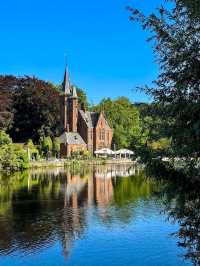 Bruges: A Fairytale Canal City Frozen in Time