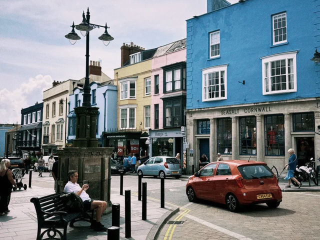 Seaside Colours and Castle Views: A Day in Tenby