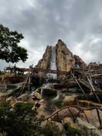 🏰✨ Shanghai Disney Resort – Where Magic Meets the Future! 🇨🇳🎢