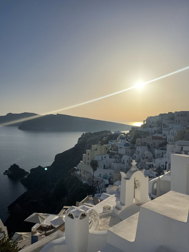 🌊 Santorini – Cliffside Beauty & Aegean Dreams 🏝️✨