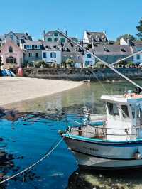 Scenic City Escape in Finistère 🌅