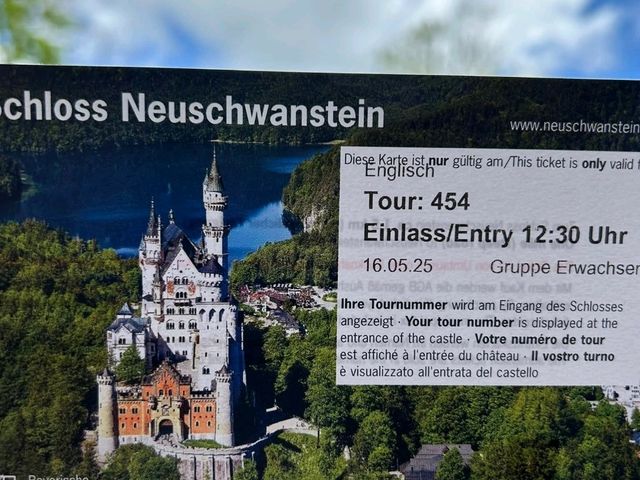 Halloween  Neuschwanstein Castle walk ✨ Halloween  Neuschwanstein Castle walk ✨