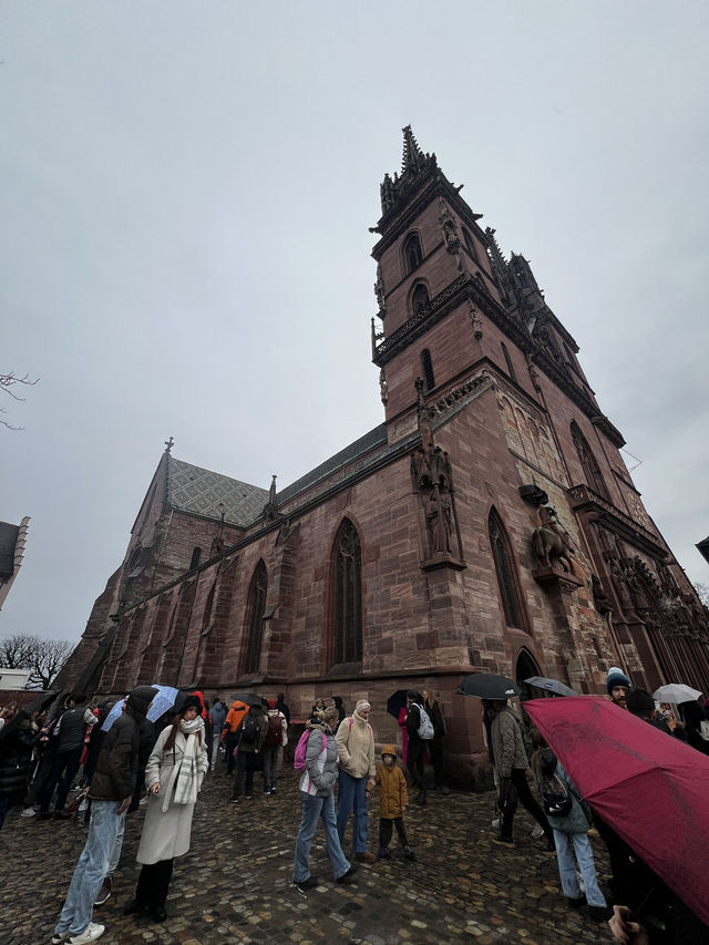 THE TIMELESS FAÇADE OF BASLER MÜNSTER 🇨🇭 THE TIMELESS FAÇADE OF BASLER MÜNSTER 🇨🇭