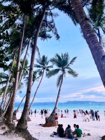 BEYOND THE SHORELINE: Finding the Secret Soul of Boracay 🇵🇭