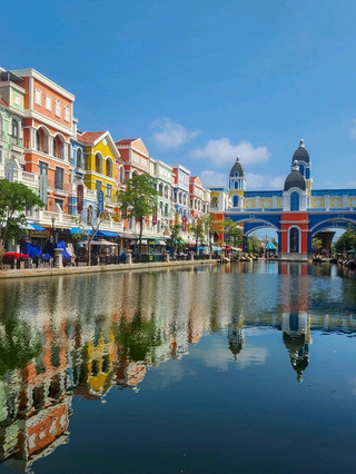 Grand World Phu Quoc: More than just a photo by the canal