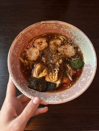 チュメニの中心に現れたアジアへの入り口。