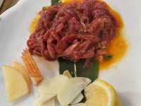 【上海・牛肉人】新鮮なレバ刺しを上海で食べられます。