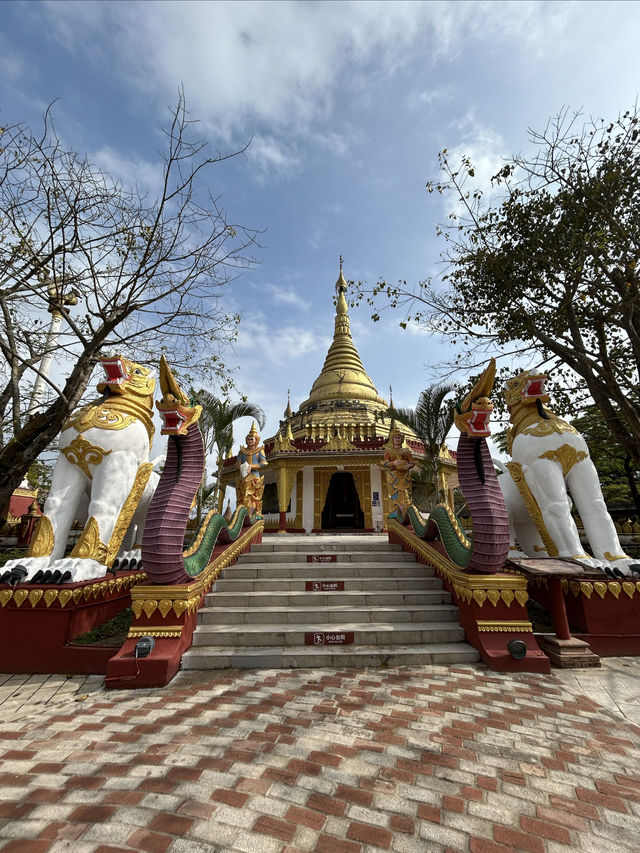 假裝在國外｜春節旅行推薦，中緬邊境神奇村：一寨兩國