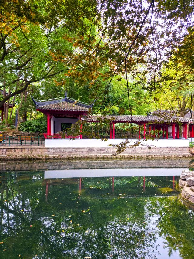 古鐘園，惠南鎮上的一處仿古園林