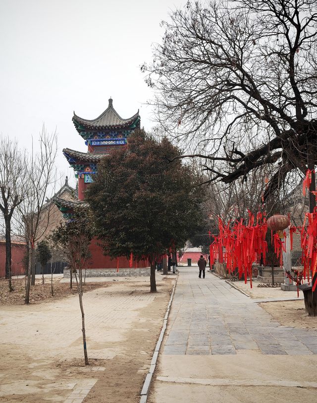 相傳清代順治皇帝出家之地：白雲禪寺