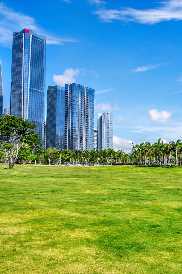 地鐵直達的海邊大草坪前海演藝公園攻略