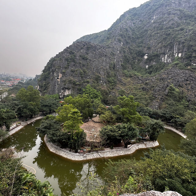 Mountains and Caves Galore in Ninh Binh 🇻🇳