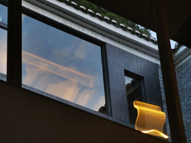 愛樹·黃姚書院，隱藏在古鎮與山巔之間。