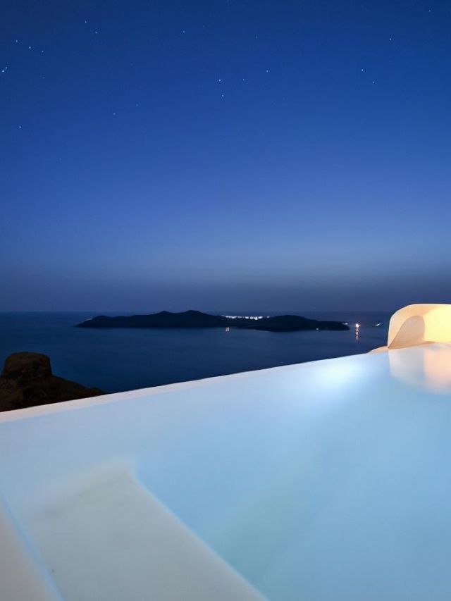 🌅 Santorini Dreams: Kapari Natural Resort Review 🏨