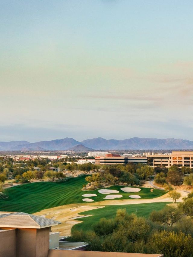 🌟 Scottsdale's Staycation Gems Unveiled 🏨✨