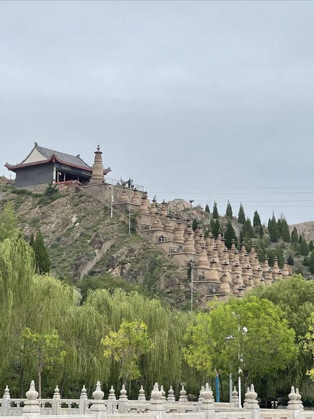 青銅峽黃河大峽谷。